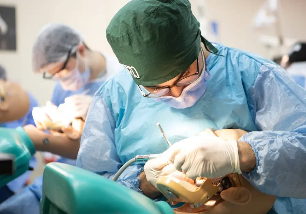 سرجیکال گاید Surgical Guide چیست؟